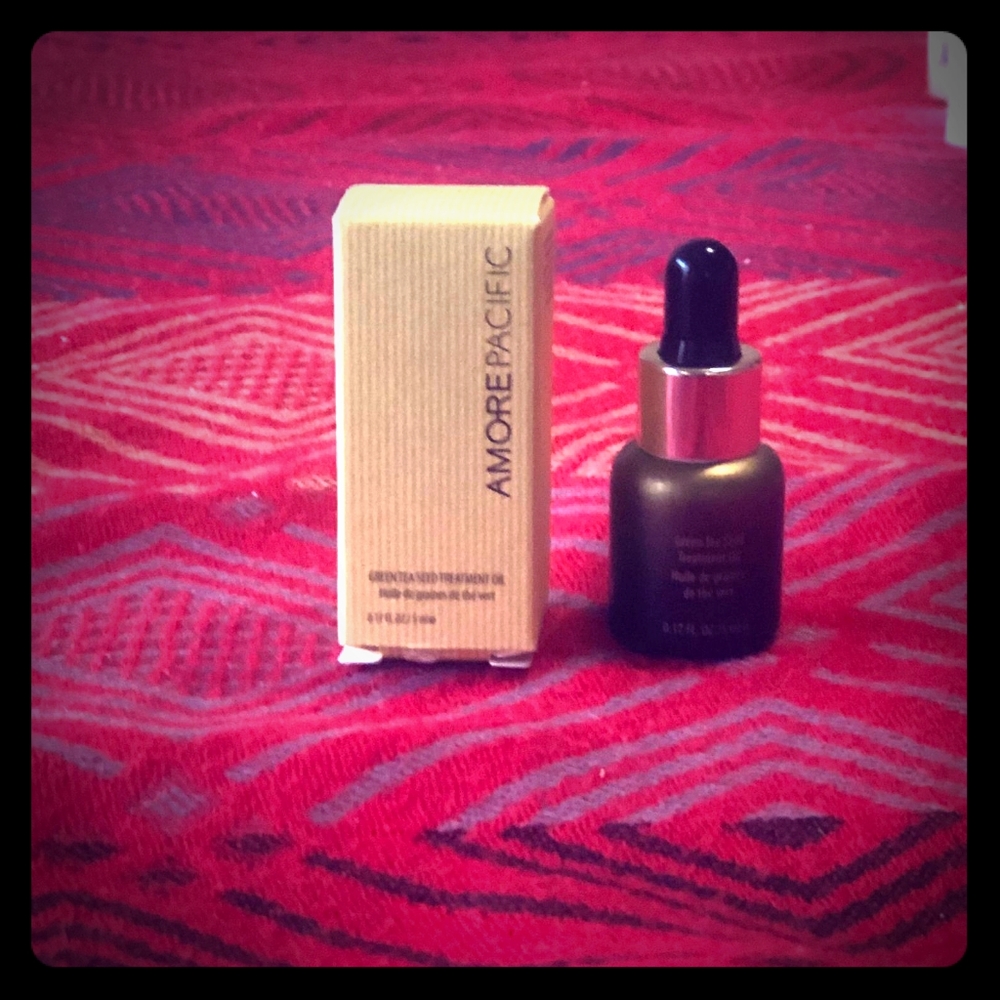Amore Pacific Green Tea Seed Treatment Oil
